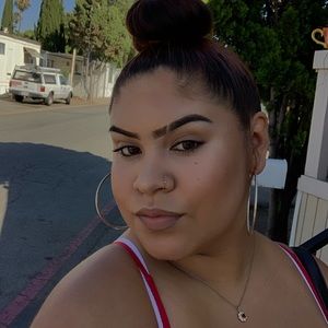 Meet your Posher, Kassandra